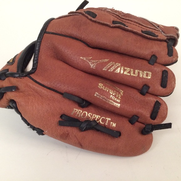 mizuno left handed baseball gloves